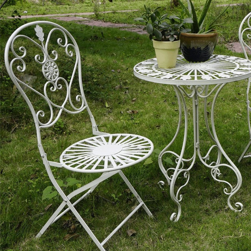 French Vintage Iron Table and  - đánh giá và giá Outdoor Furniture Iron
