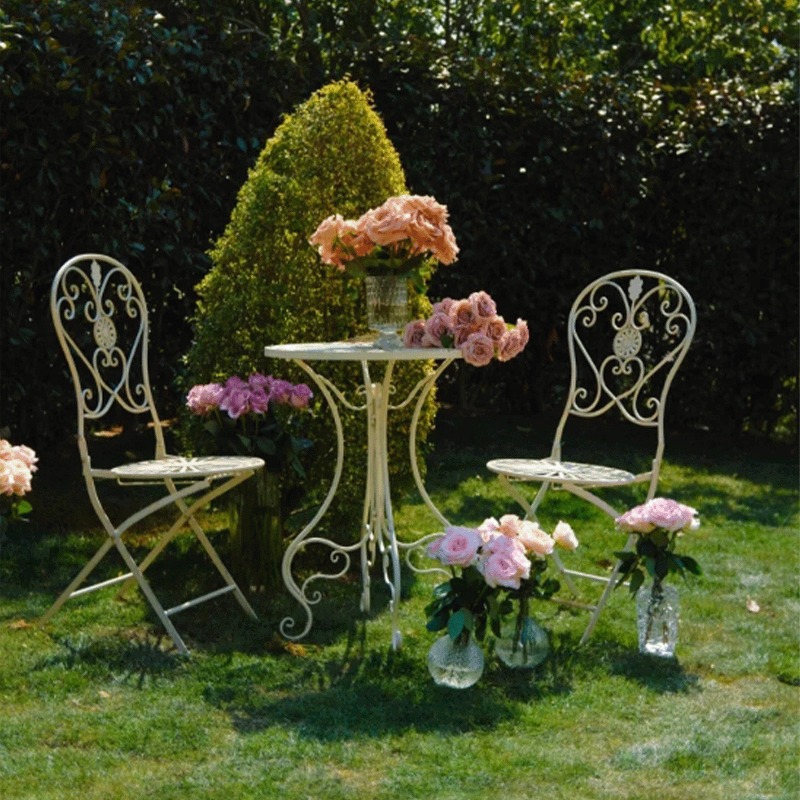French Vintage Iron Table and  - đánh giá và giá Outdoor Furniture Iron